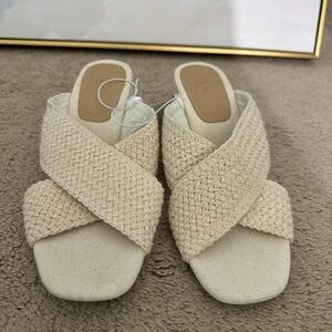 Linen sandals